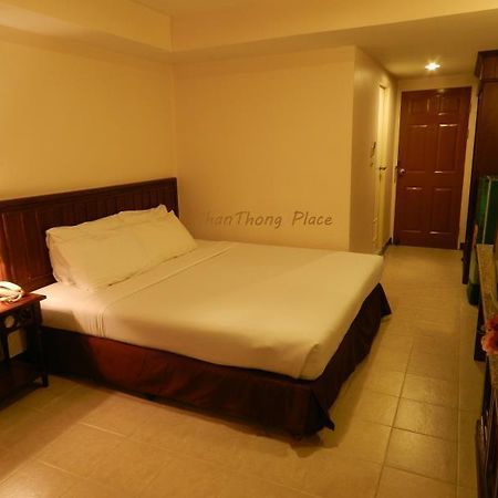 Apartament Chanthong Place Pattaya Zewnętrze zdjęcie